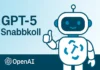 Infografik som jämför GPT-5 och GPT-4o med fokus på hastighet, verktygsanrop, citeringskvalitet och funktioner. En ChatGPT-liknande robot har Techies-loggan på magen.